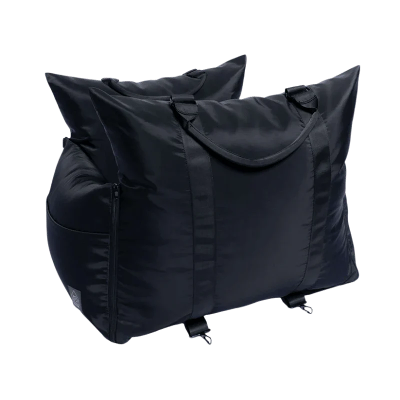 4 Cats & Dogs - Macro Travel Pet Bed