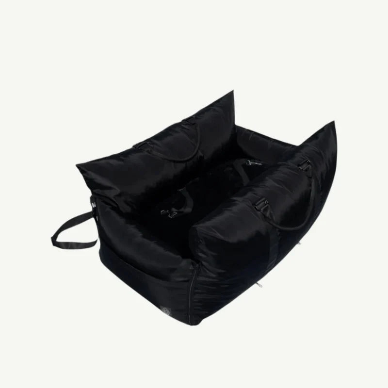 
                  
                    4 Cats & Dogs - Macro Travel Pet Bed
                  
                