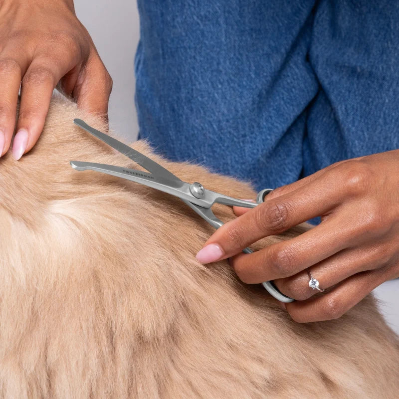 
                  
                    Tweezerman - Curved Grooming Shears
                  
                