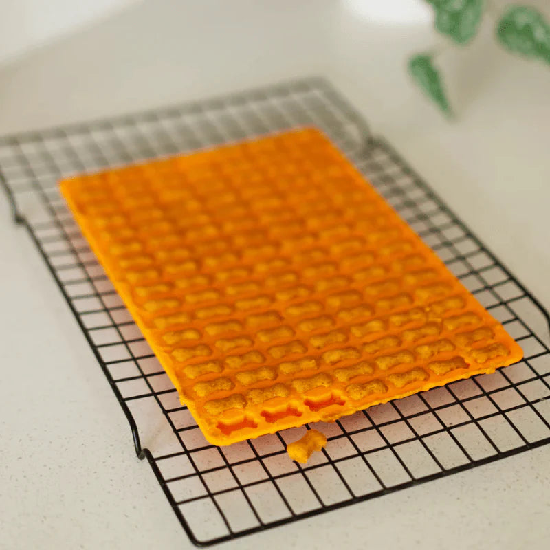 
                  
                    Messy Mutts - Treat Maker - Bake & Freeze - Silicone - Blue & Orange - Small - 2pk
                  
                