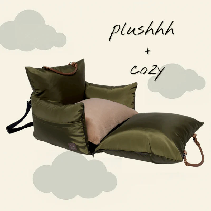 
                  
                    4 Cats & Dogs - Macro Travel Pet Bed
                  
                