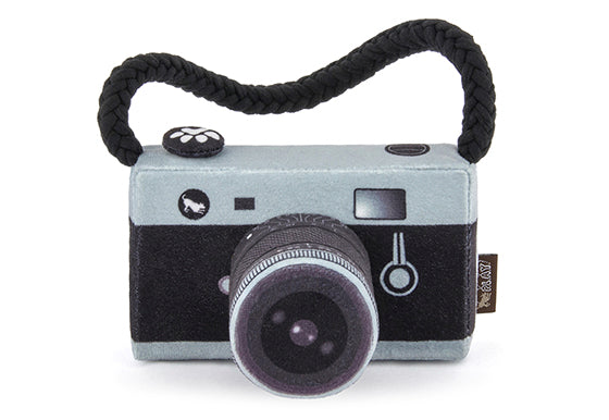 
                  
                    PLAY - Globetrotter Collection - Camera
                  
                